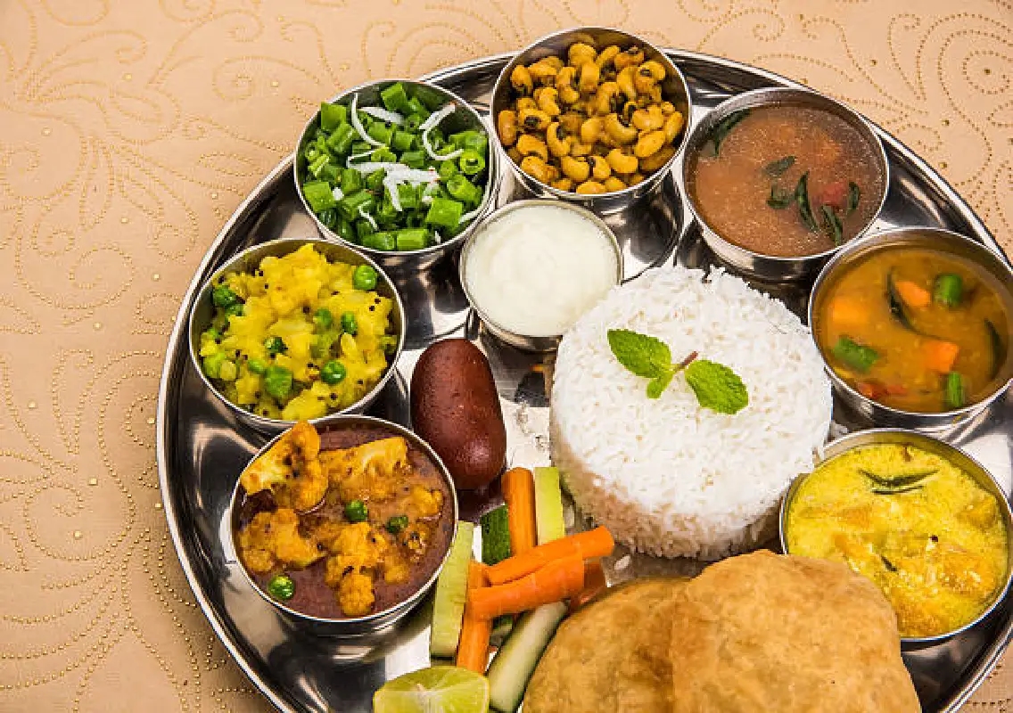 Bengaluru’s Durga Puja venues serve festive flavours and community feasts - News Karnataka