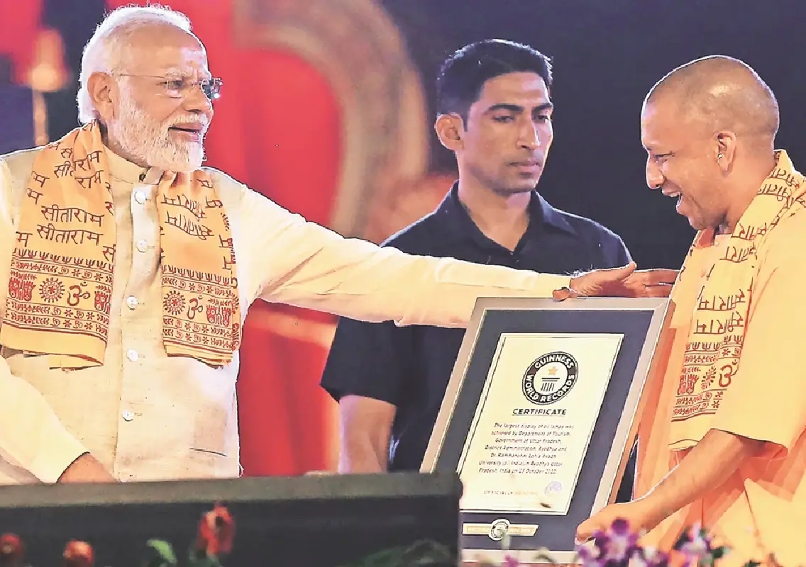 PM Modi, Yogi Adityanath extend Diwali greetings; Ayodhya sets world record with 26 lakh diyas - News Karnataka