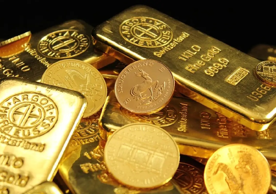 Gold, silver prices hit record highs amid safe-haven demand - News Karnataka