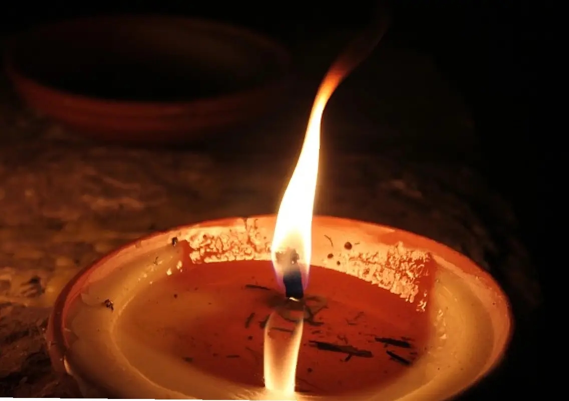 Karthika Deepa lights up Udupi temples, reviving Deepotsava spirit - News Karnataka