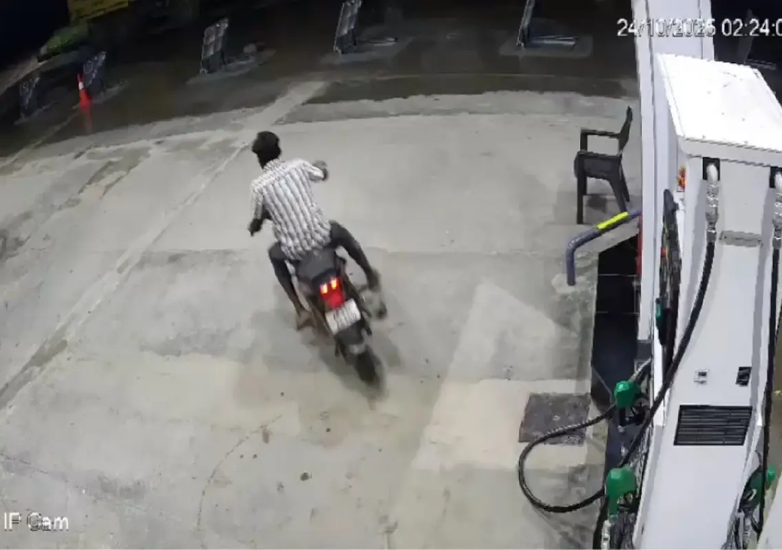 Kurnool bus fire: CCTV shows biker’s erratic ride before fatal crash - News Karnataka