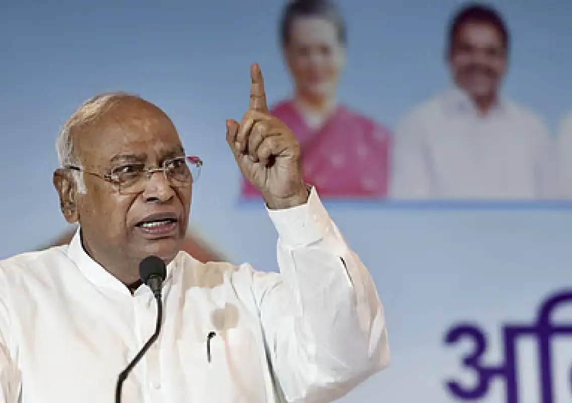 Congress chief Mallikarjun Kharge stable after pacemaker procedure - News Karnataka