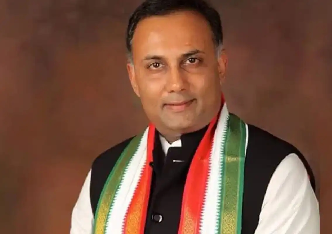 Minister Dinesh Gundu Rao urges direct Haj flights from Mangaluru - News Karnataka