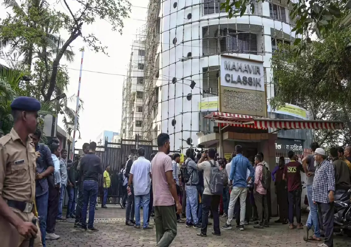 Mumbai hostage crisis: Policeman kills gunman, rescues 17 children - News Karnataka