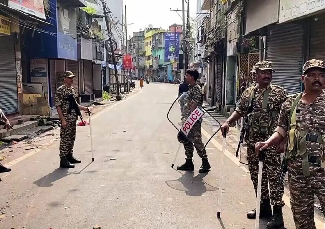 Odisha suspends internet amid fresh clashes in Cuttack - News Karnataka