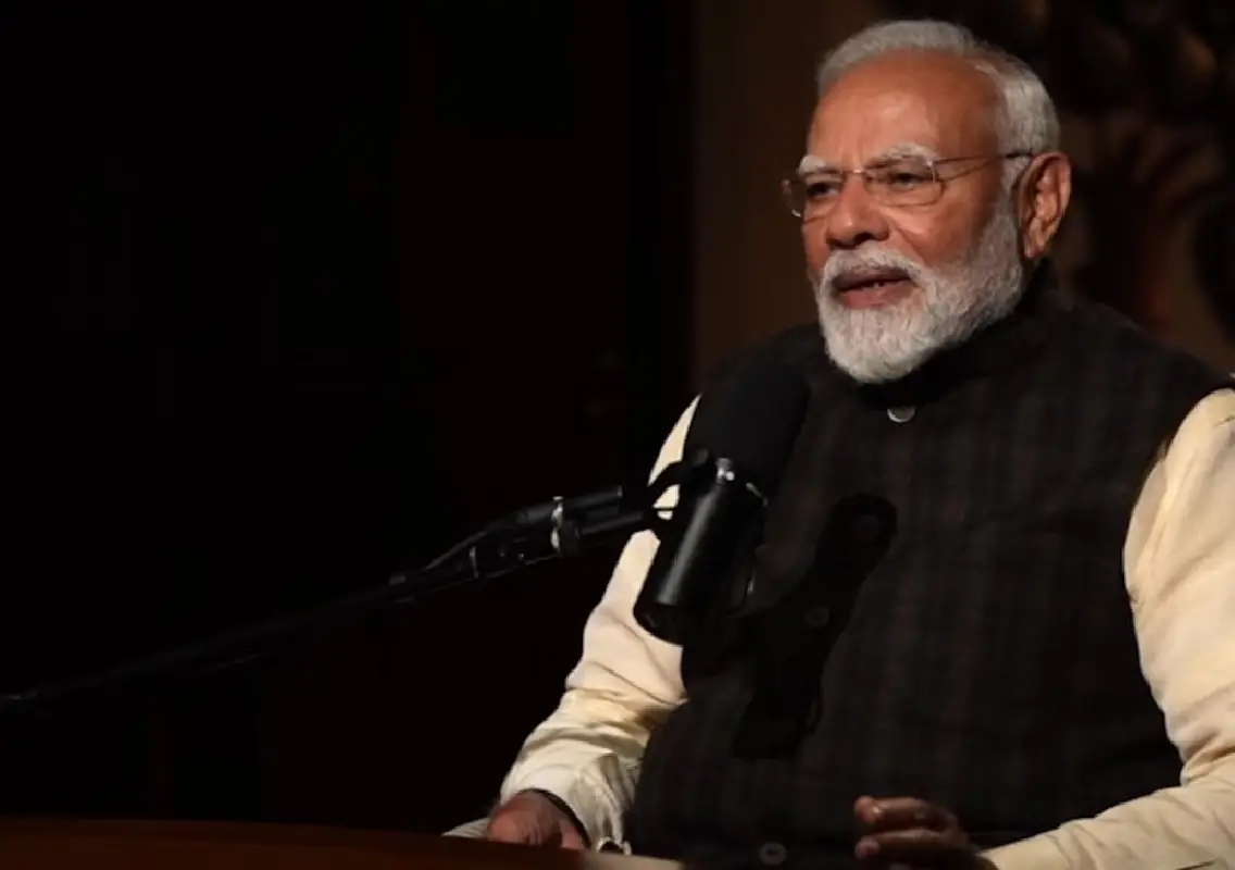 PM Modi hails RSS’s fight against caste bias, warns against illegal immigration - News Karnataka