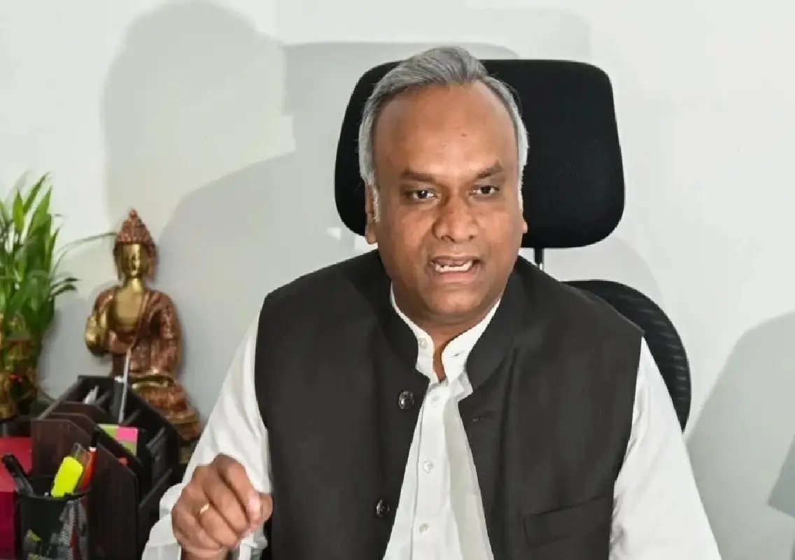 Bizarre: Bengaluru traffic woes a sign of growth, says Priyank Kharge - News Karnataka