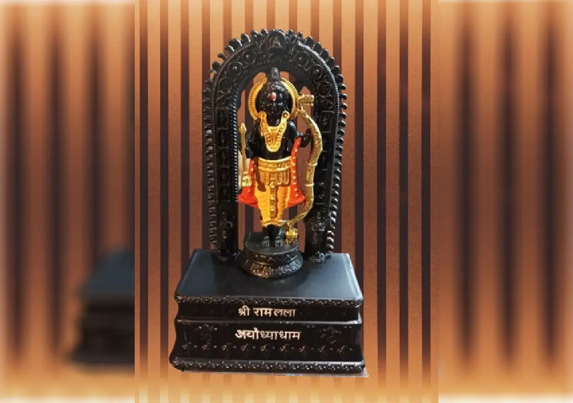 Ayodhya markets bustle with Ram Lalla idols ahead of Diwali 2025 - News Karnataka