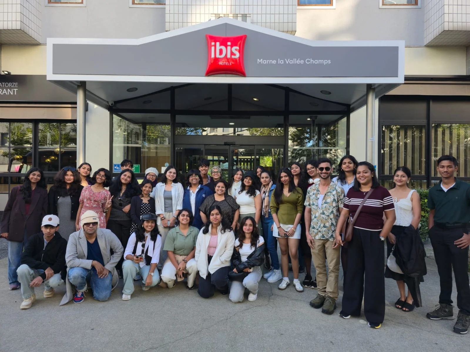 St Aloysius PU College Organizes Cultural Expedition to France - News Karnataka