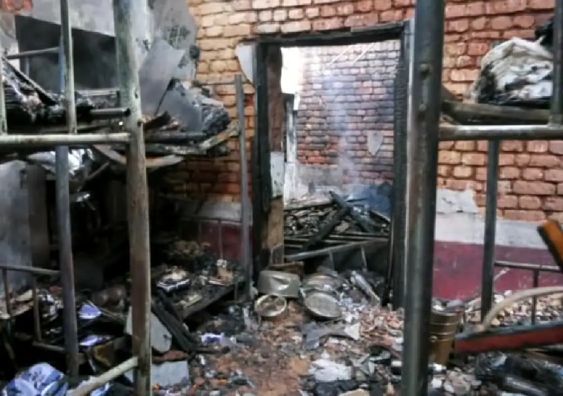 Seven-year-old student dies in hostel fire in Madikeri - News Karnataka