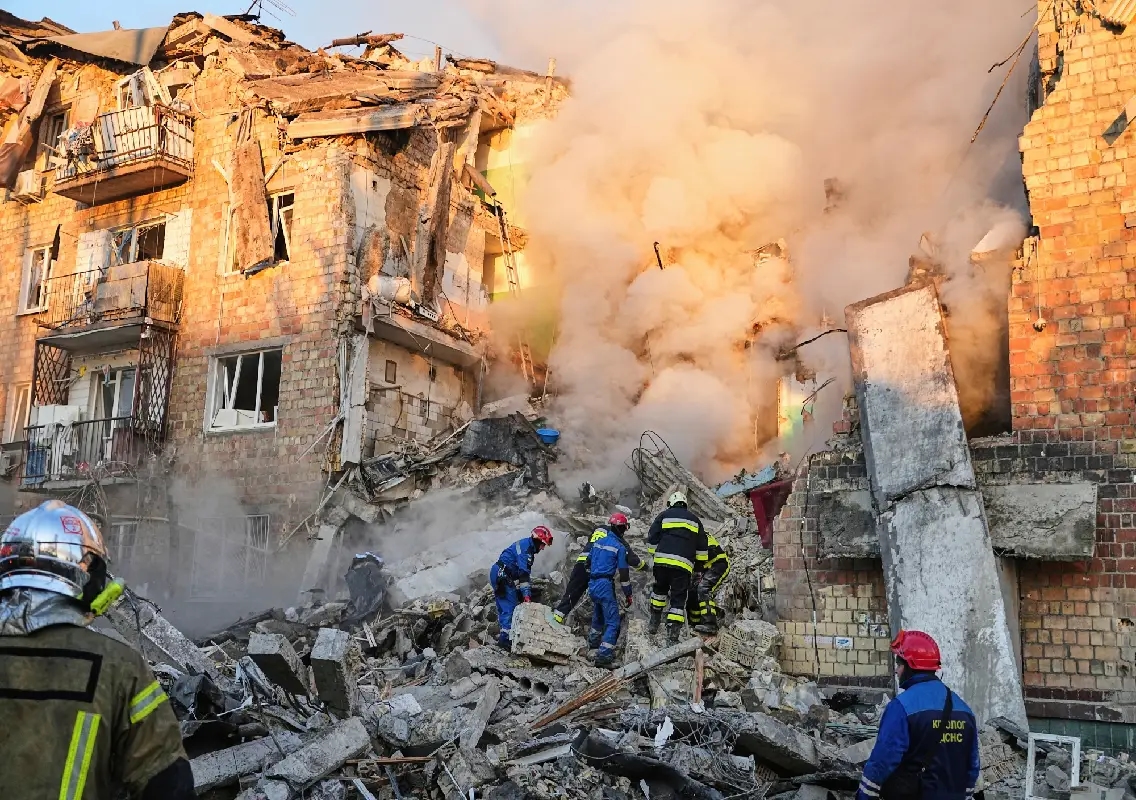 Six killed, 36 injured as Russian missile and drone strikes hit Ukraine - News Karnataka