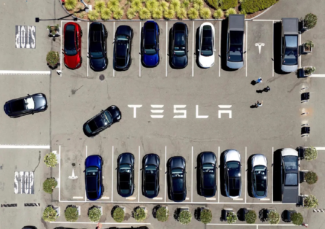 Tesla sued over design flaw after student trapped in Cybertruck fire - News Karnataka