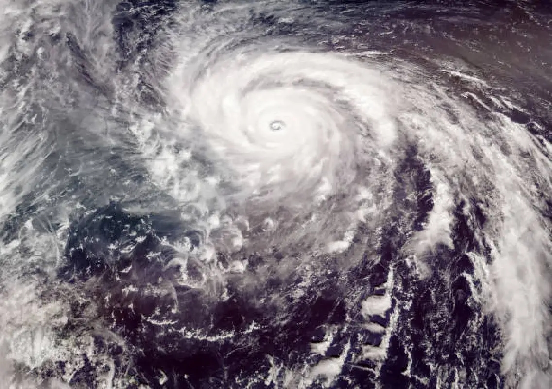 Cyclone Montha likely to bring heavy rains to Chennai, IMD issues orange alert - News Karnataka