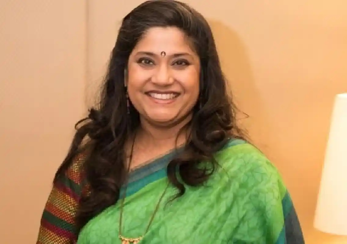 The audacity: Married producer asked Renuka Shahane to move in, not just act - News Karnataka