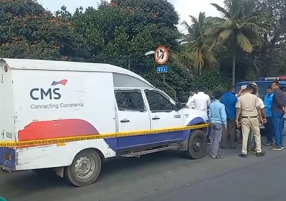 Bengaluru police arrest three in ₹7.11 crore ATM van heist:WATCH - News Karnataka