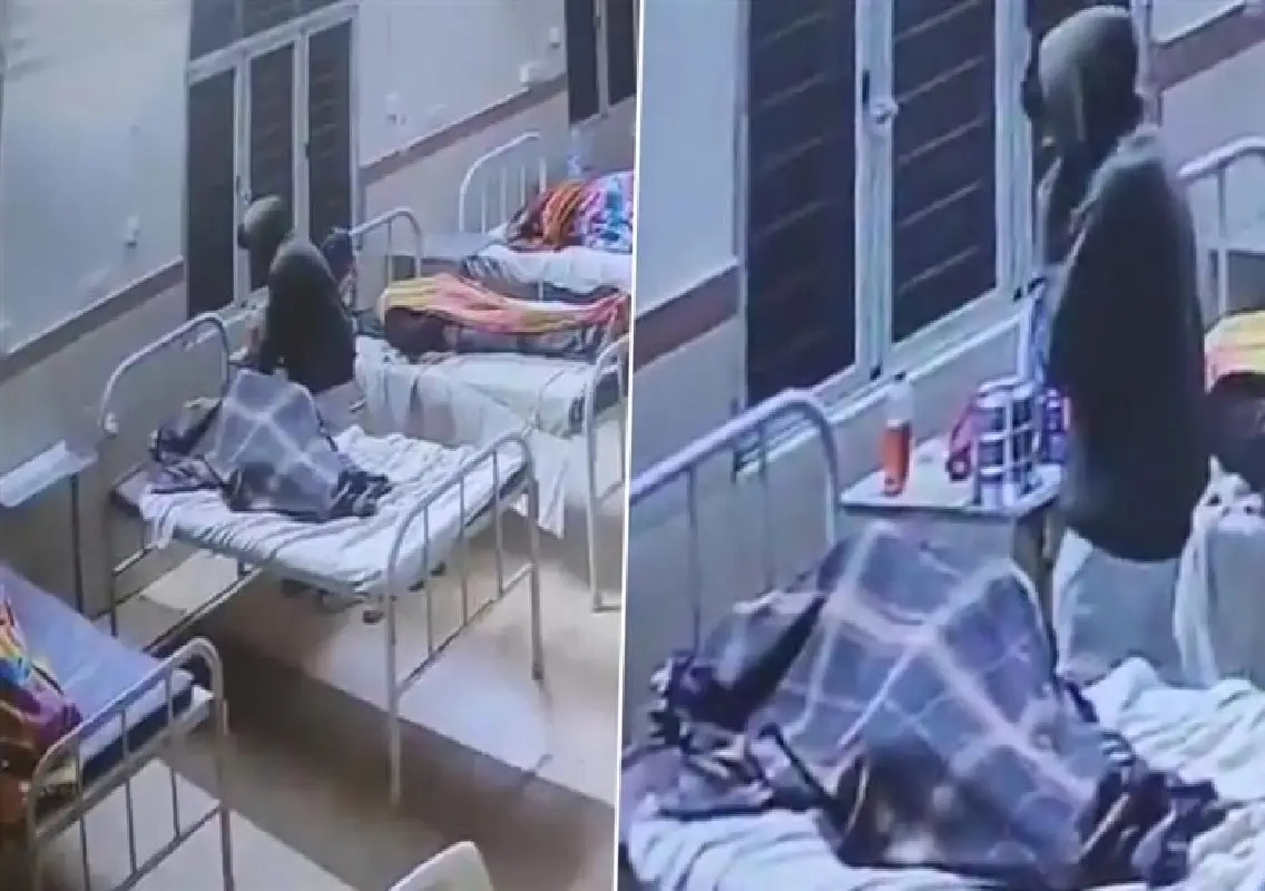 CCTV shows man stealing phones from patients in Andhra hospital - News Karnataka