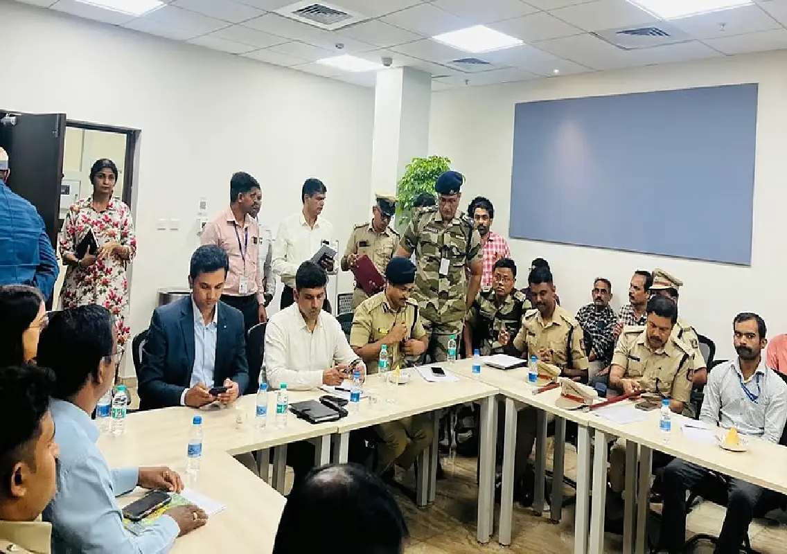 High-level review held at Mangaluru airport ahead of PM Modi’s visit - News Karnataka