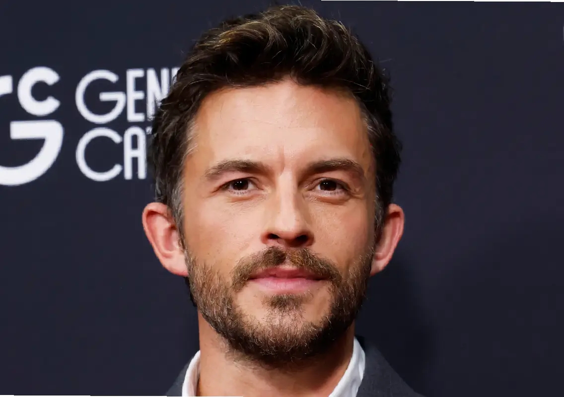 Jonathan Bailey named People Magazine’s Sexiest Man Alive 2025 - News Karnataka