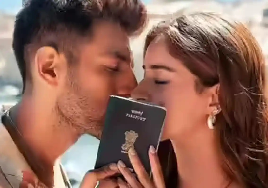 Sunkissed love alert: Kartik & Ananya reunite in Tu Meri teaser - News Karnataka