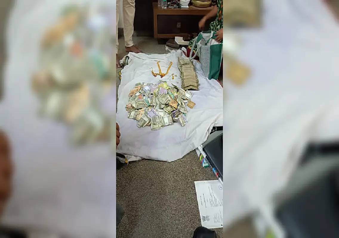 Lokayukta raids 10 Karnataka officials over alleged disproportionate assets - News Karnataka