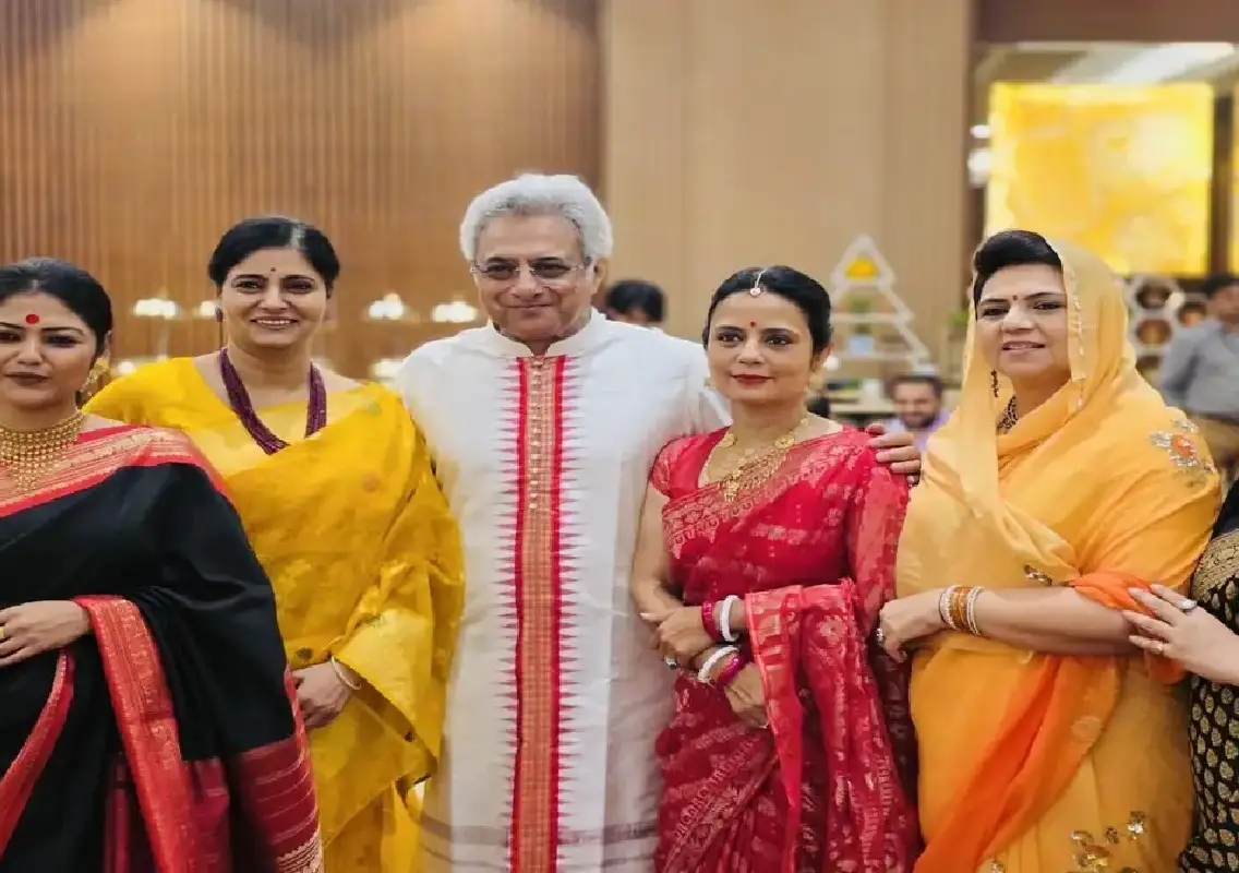 Mahua Moitra and Pinaki Misra host grand wedding reception in Bolpur amid political row:WATCH - News Karnataka