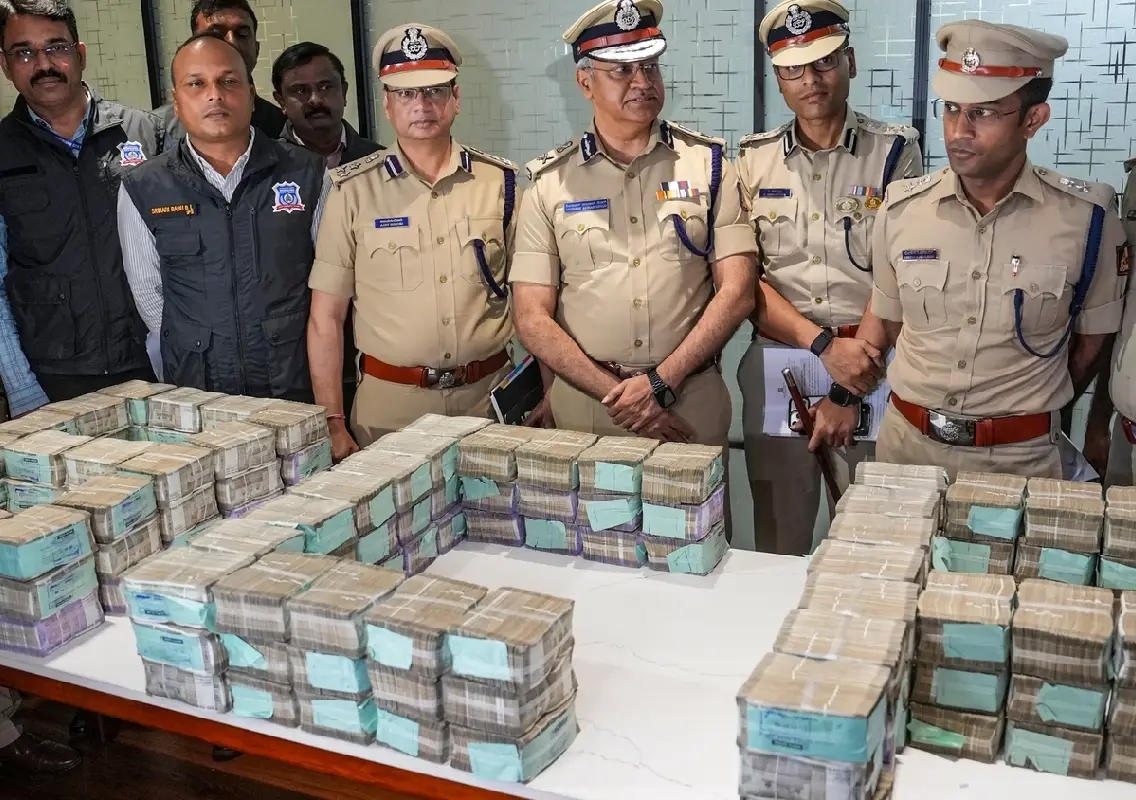 Three arrested after ₹70 crore Bengaluru ATM van heist; hunt on for others - News Karnataka