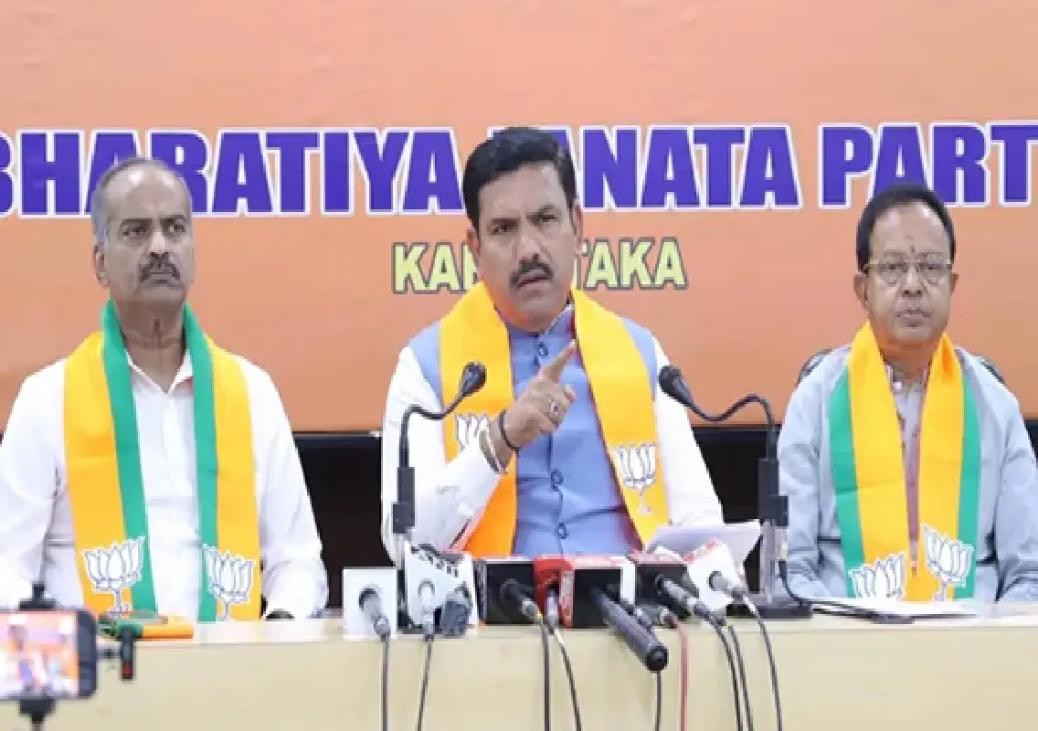 BJP accuses Karnataka govt of contradictory approach on Gruha Lakshmi scheme - News Karnataka