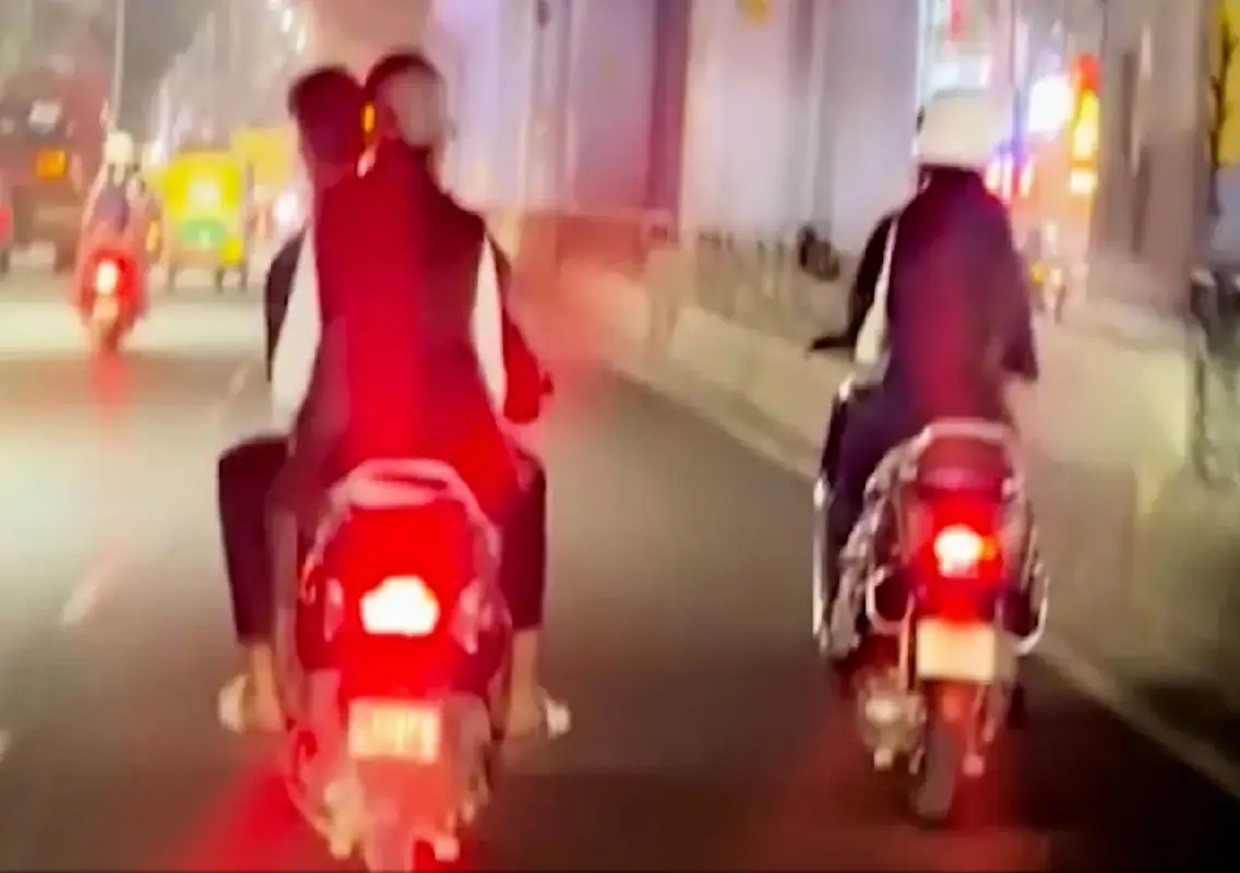 Bengaluru police identify scooter in harassment case on Silk Board road: WATCH - News Karnataka