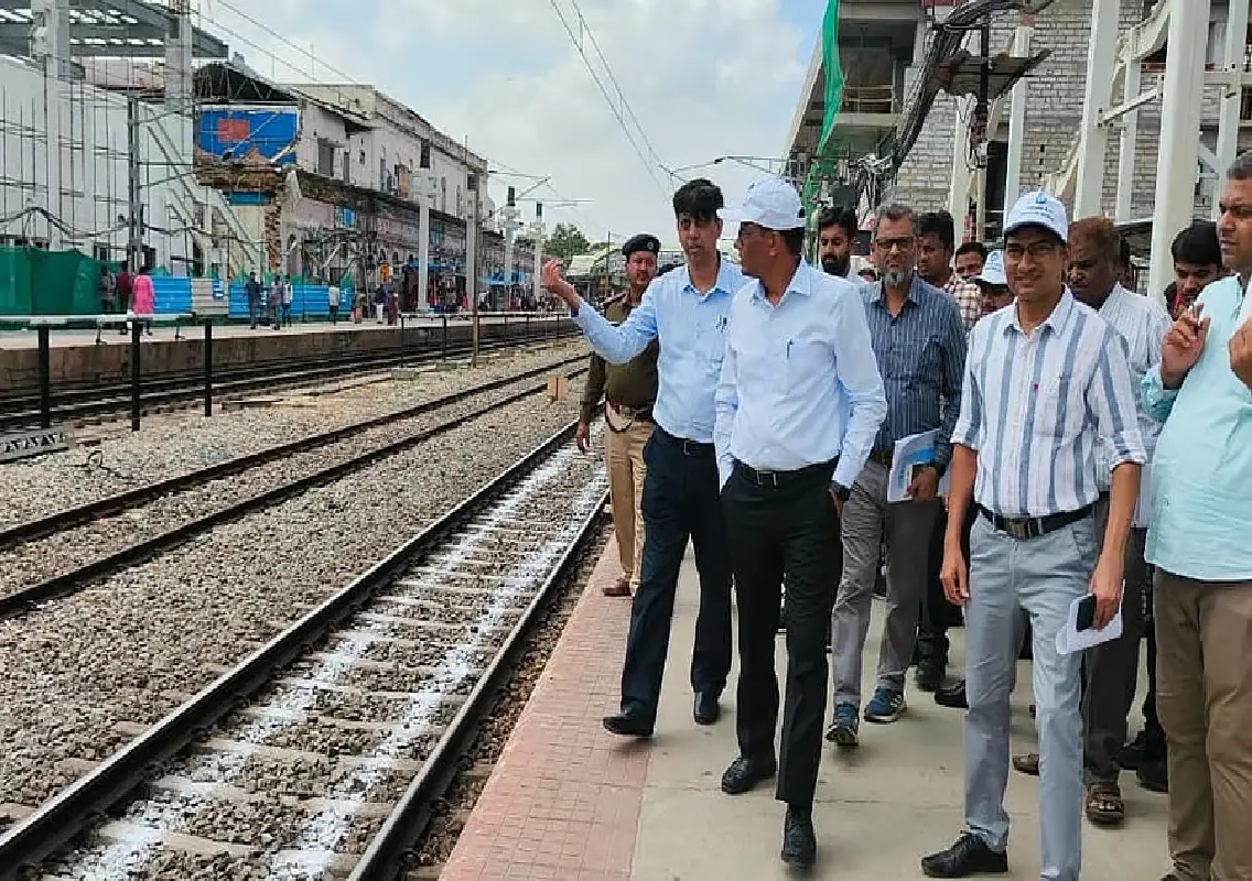 Bengaluru railway division reviews amenities, digital upgrades at DRUCC meet - News Karnataka