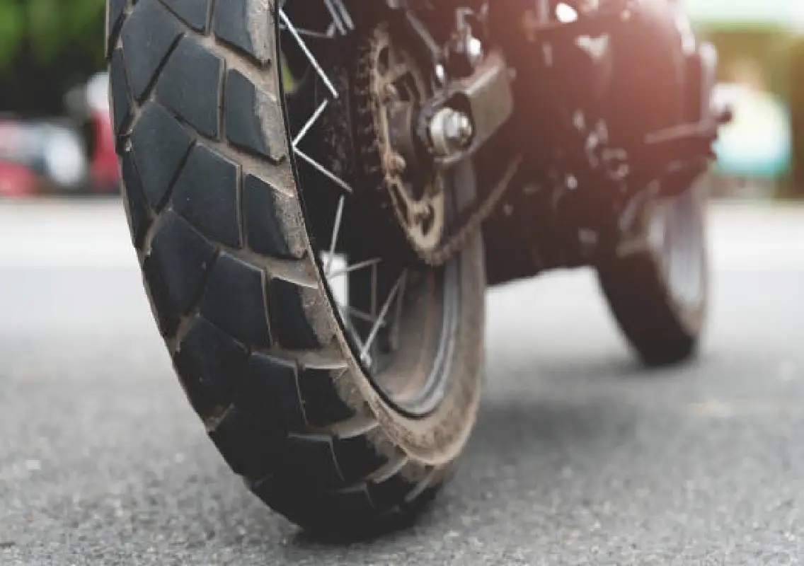 Bike rider critically injured in head-on collision at Nekkilady - News Karnataka
