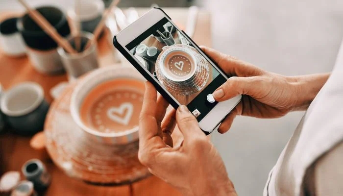 Coffee seller’s wearable setup wins hearts on social media - News Karnataka