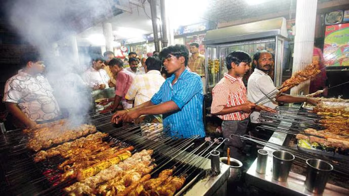Delhi eateries brace for change as tandoor ban hits kitchens - News Karnataka