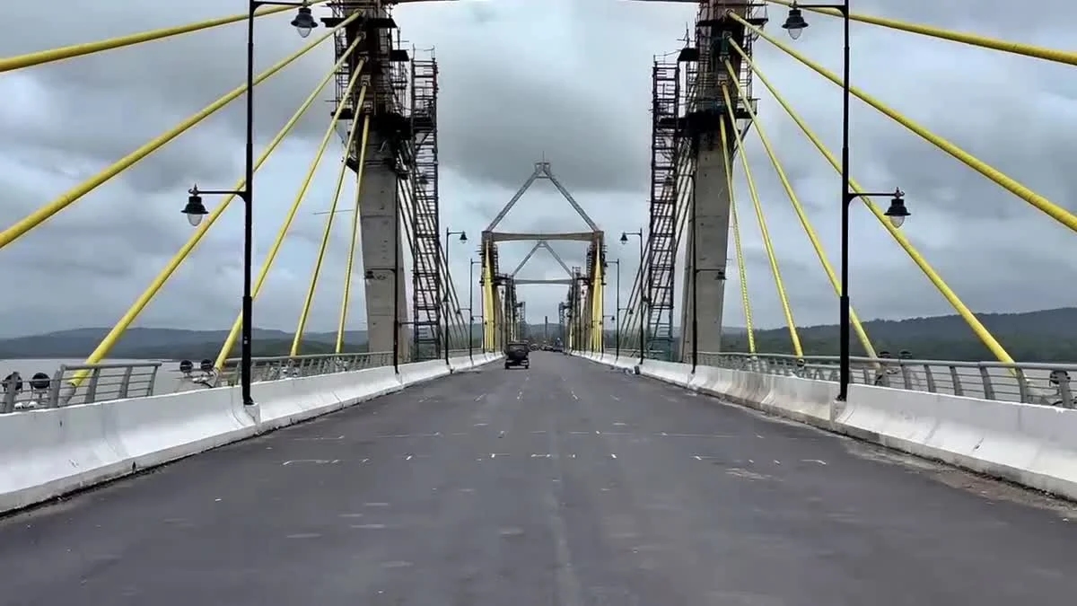 Engineer’s timely intervention saves man from suicide on Sigandur Bridge - News Karnataka