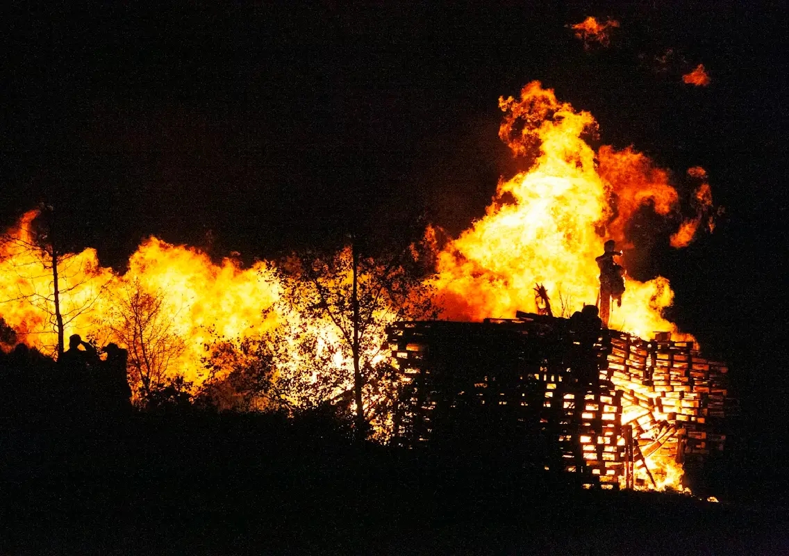 Fire at Banadeshwar Cotton Mill damages machinery and cotton in Yadagir - News Karnataka