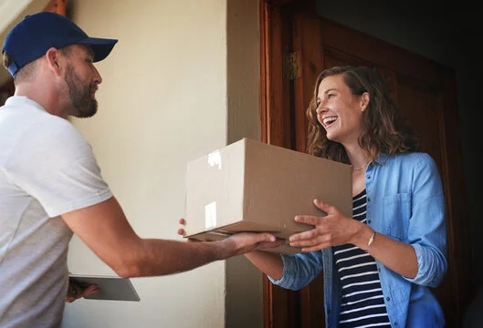 Italian woman’s Christmas kindness to delivery agent wins hearts online - News Karnataka
