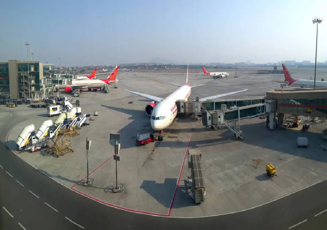 Mangaluru airport diverts flight to save passenger during mid-air emergency - News Karnataka