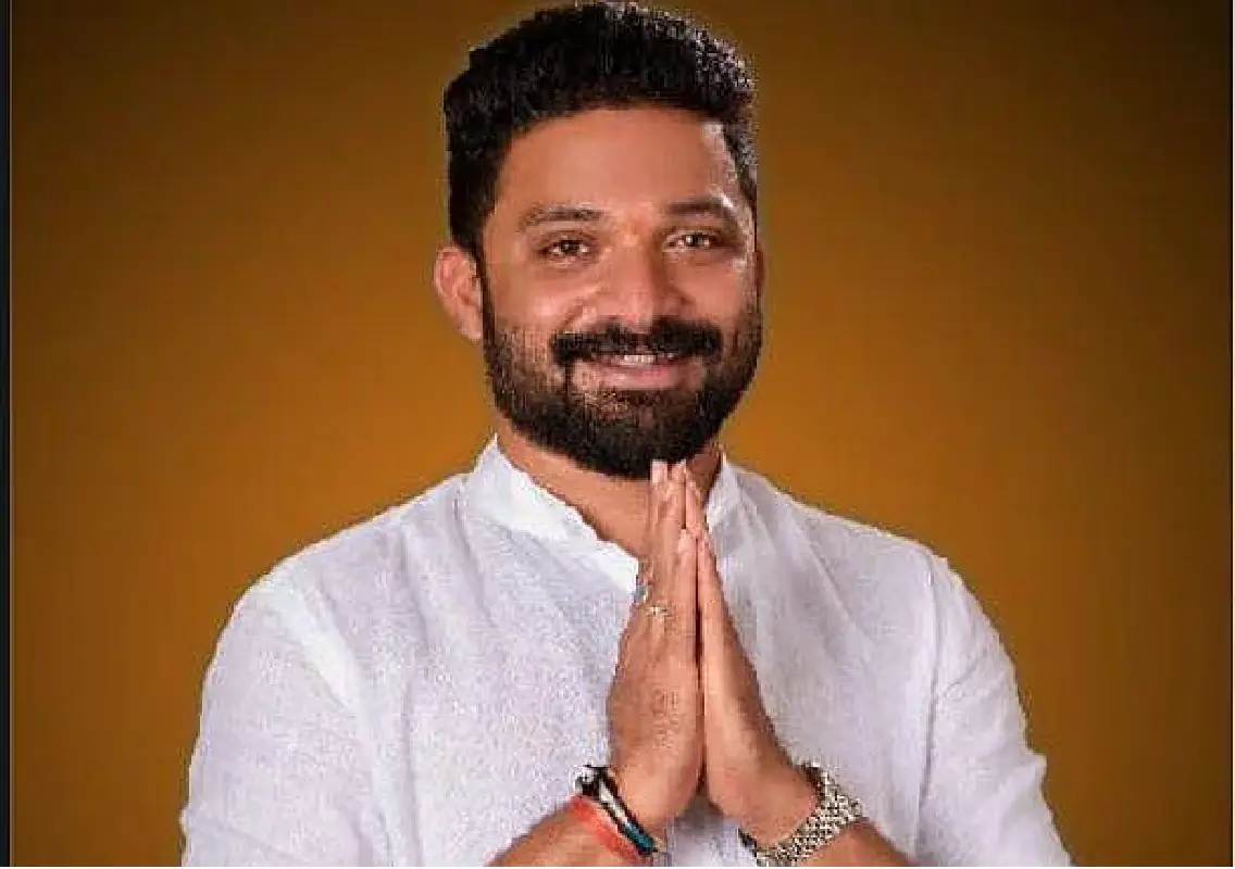 Congress issues notice after rival sloganeering at Mangaluru airport - News Karnataka