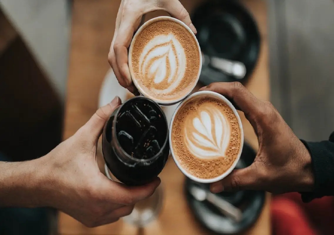 Mumbai CEO’s Rs 10 chai vs staff’s coffee sparks salary debate online - News Karnataka