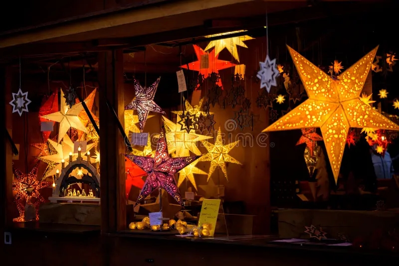 Pathanapuram boy spreads Christmas joy with free star stall - News Karnataka