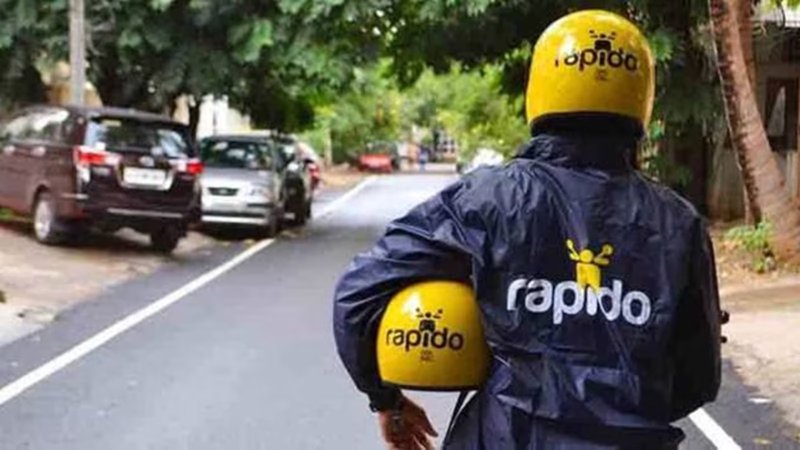 Rapido rider crushed to death by DJB water tanker in East Delhi - News Karnataka