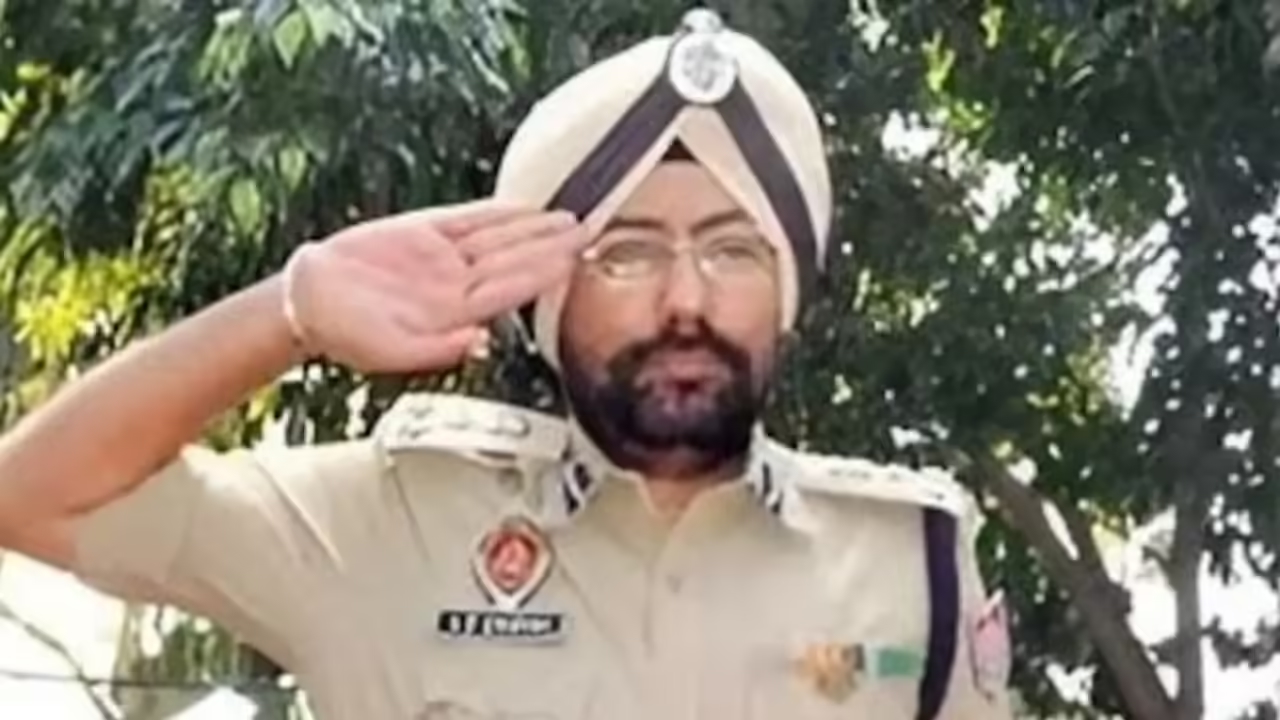 Retired Punjab IGP survives ₹8 crore online scam, raises legal alarm - News Karnataka