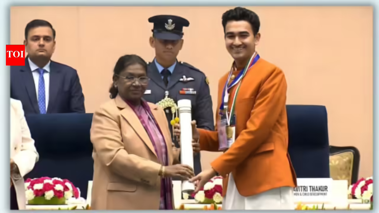 Teen paralysed in crash wins Rashtriya Bal Puraskar for AI rehab devices - News Karnataka