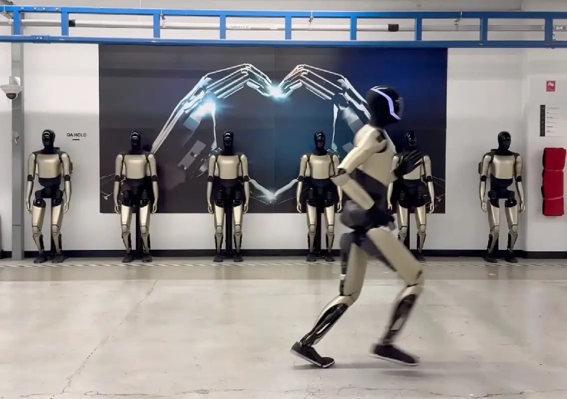 Tesla unveils major update as Optimus humanoid robot demonstrates new running ability - News Karnataka