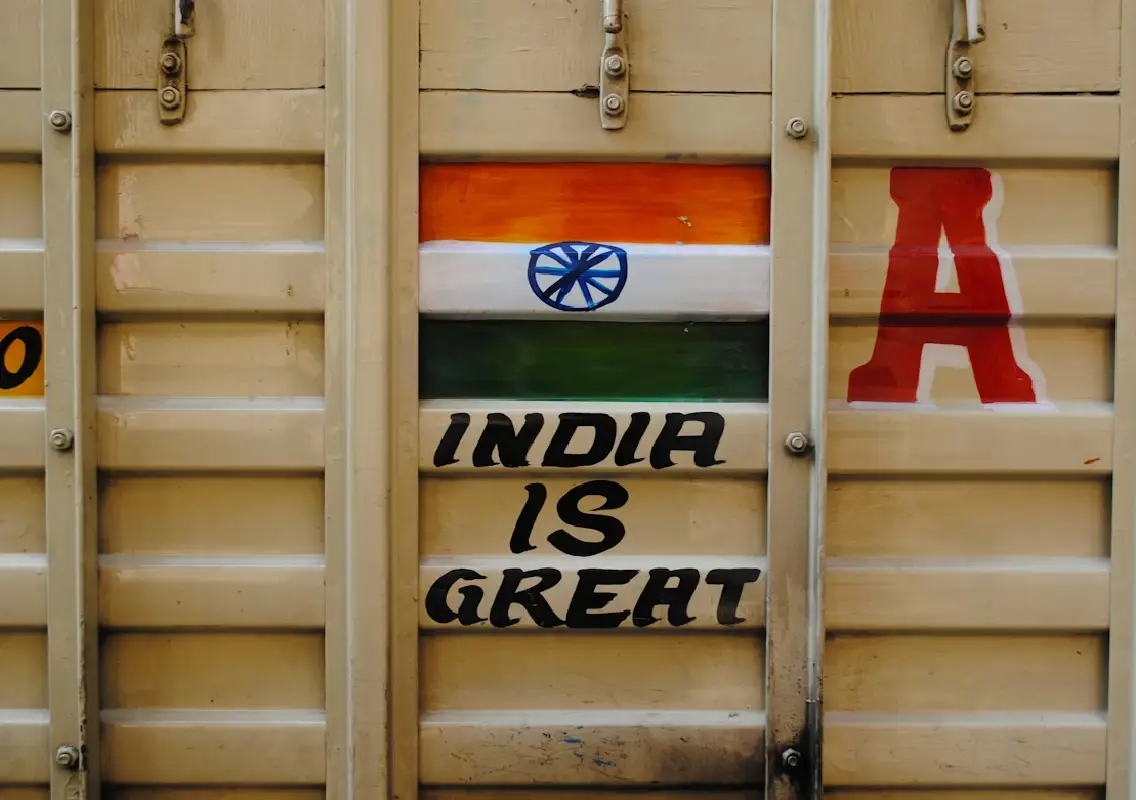 US vlogger faces backlash for mocking India and bargaining with auto drivers - News Karnataka