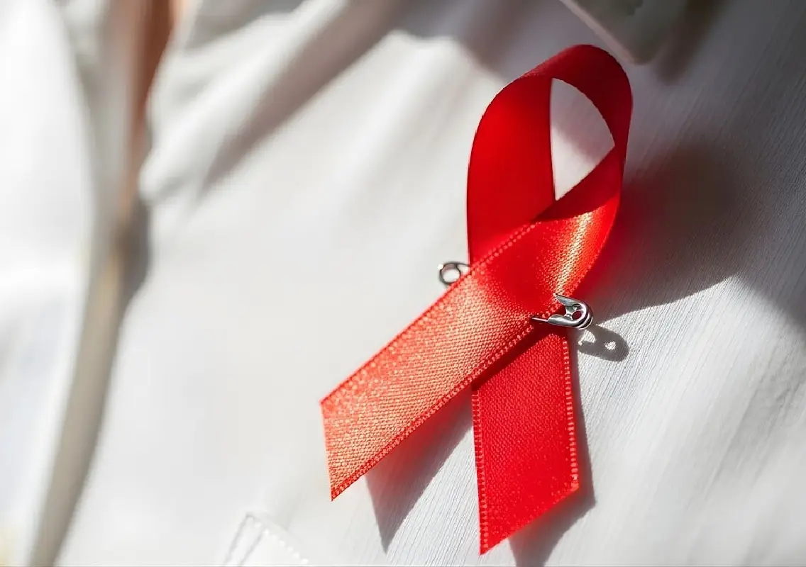 World AIDS Day 2025: WHO Warns HIV Progress at Risk Amid Funding Cuts and Service Disruptions - News Karnataka