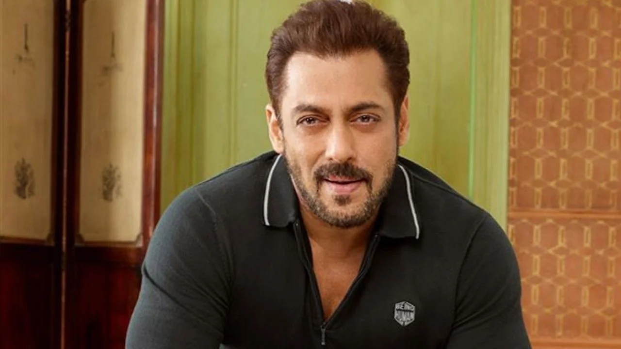 Zoya Akhtar wishes Salman Khan as he turns 60 - News Karnataka