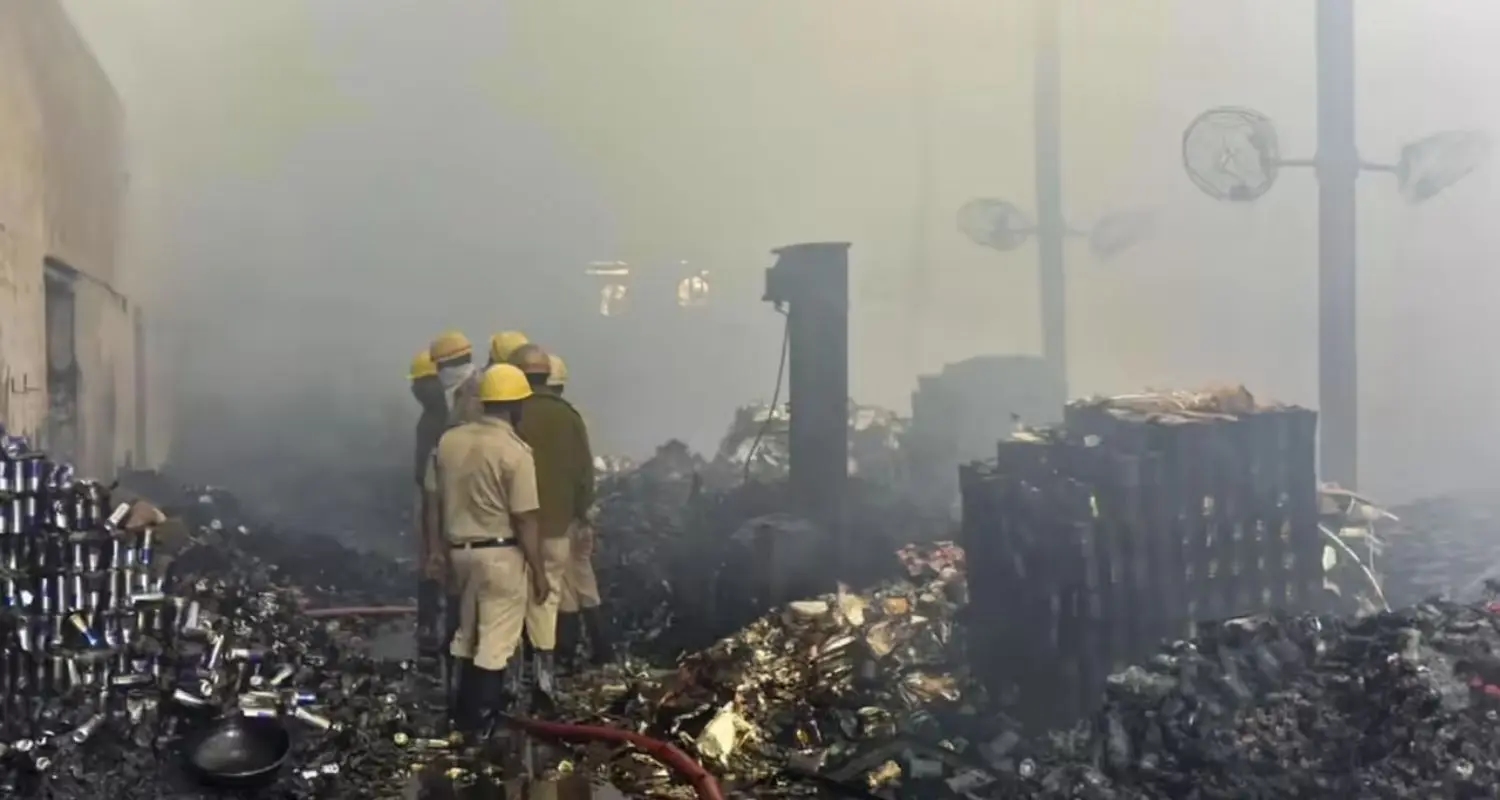 ‘Just five minutes more…’: families wait as Kolkata fire toll rises to 19 - News Karnataka