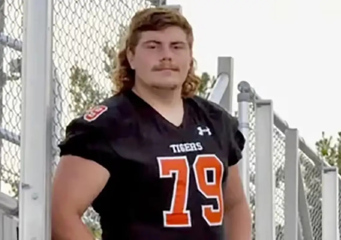 College football player Ethan Walker dies suddenly during family trip - News Karnataka