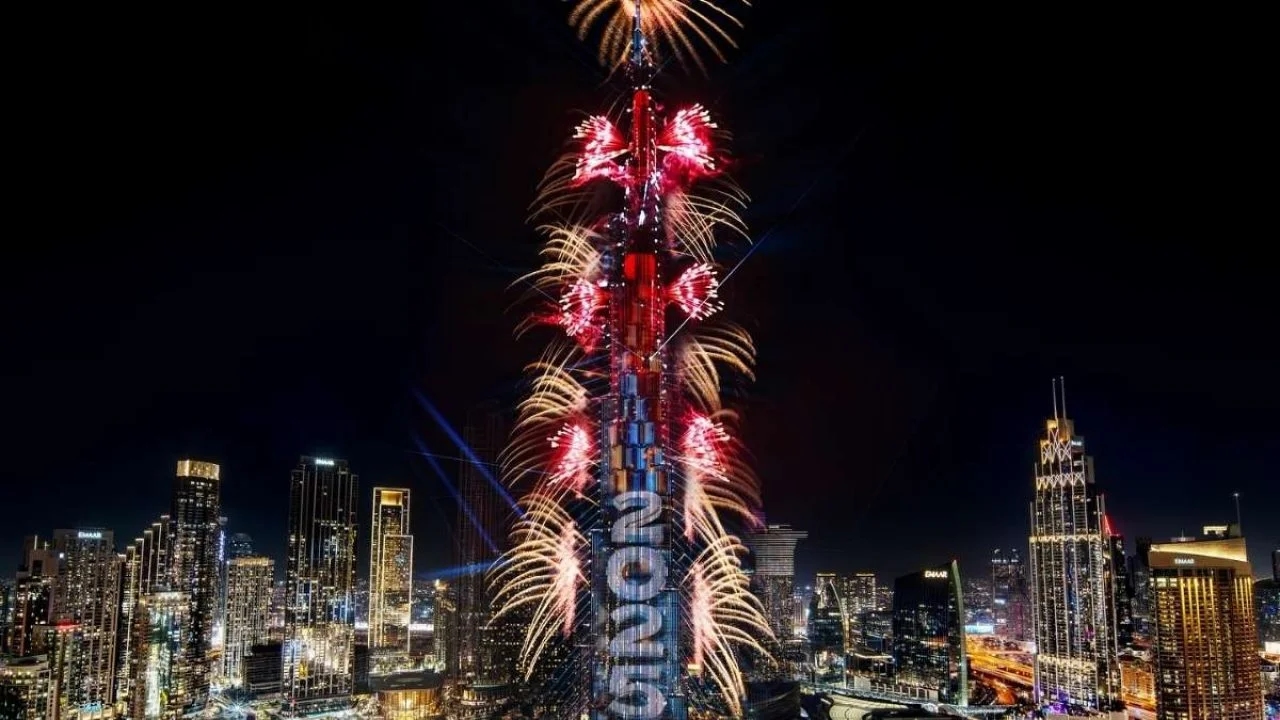 Dubai stuns world with mid-air orchestra at Burj Khalifa New Year show - News Karnataka