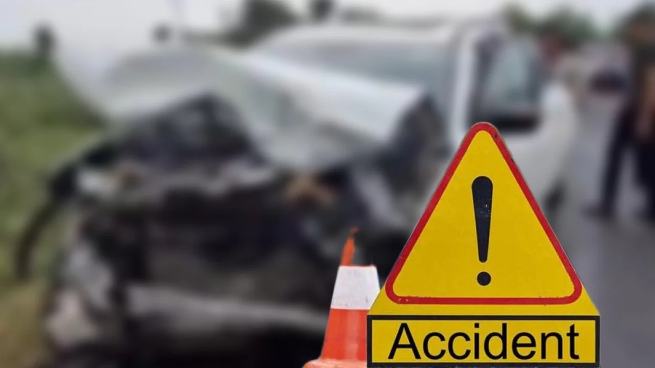 Eight-year-old boy dies in e-rickshaw accident in Doda area - News Karnataka